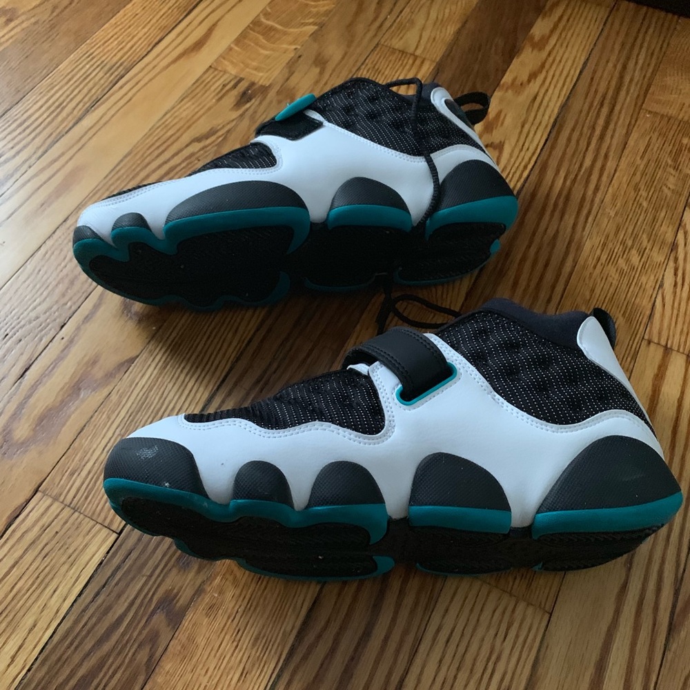 Jordan Black Cat